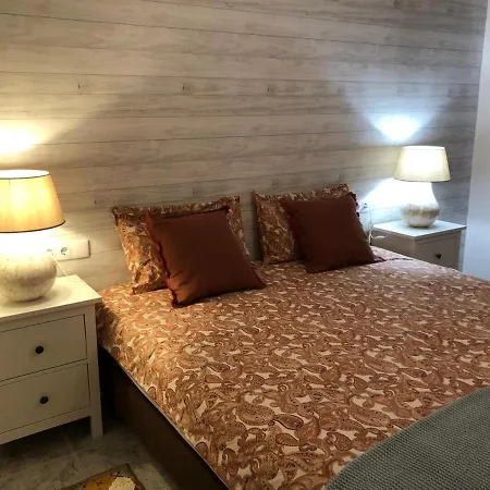 Baleal Surf & Wild Beach House 2* Ferrel (Leiria)