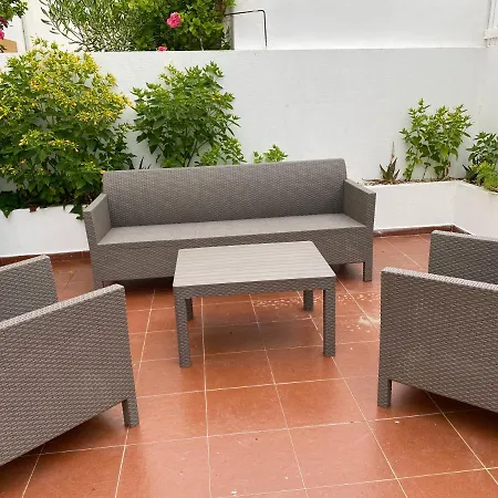 Baleal Surf & Wild Beach House Penzion Ferrel (Leiria)
